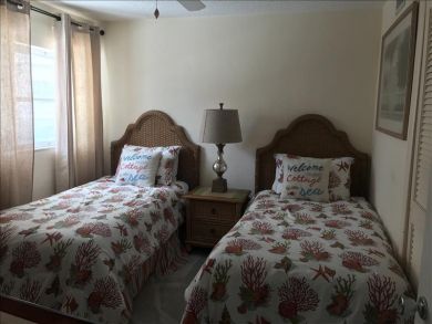 This 2 Bed 2 Bath Unit is Spacious and Welcoming