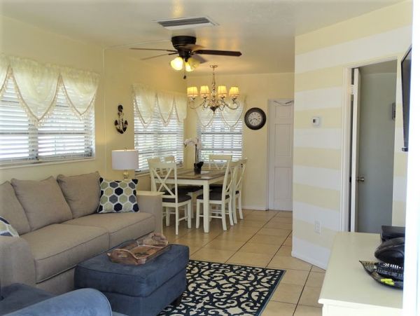 Siesta Key Vacation Condo Two Bedroom Walk to Beach