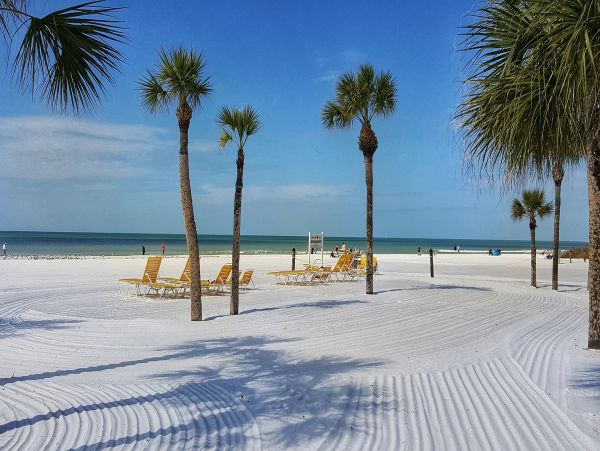 Siesta Key Vacation Condo Two Bedroom Walk to Beach