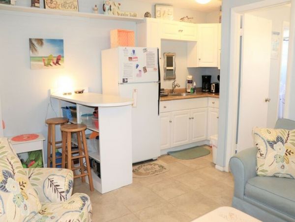 Siesta Key One Bedroom Steps to the Beach Vacation Rental