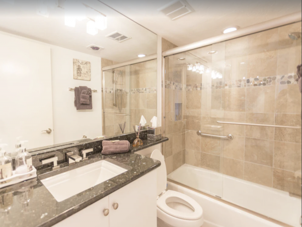 This Recently Remodeled Vacation Condo on Siesta Key