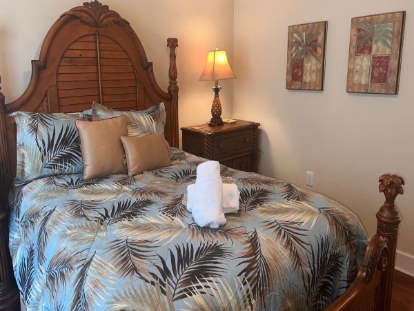 Ana Maria Luxury Beach and Bayside Condo with Pool