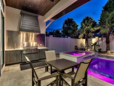 Miramar Beach 8 Bedroom Luxury Vacation Home Sleeps 24!