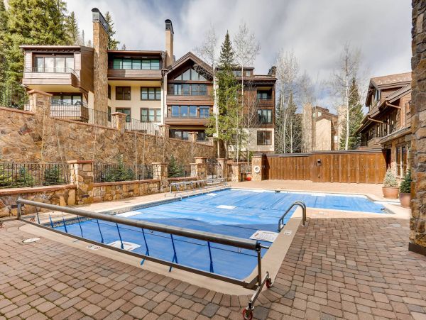 3 Bedroom Condo Rental in Vail Ski in Ski Out Vail