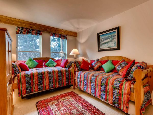 3 Bedroom Condo Rental in Vail Ski in Ski Out Vail