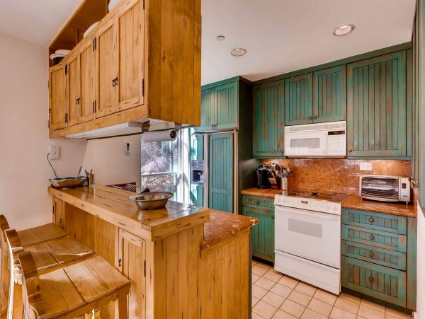 3 Bedroom Condo Rental in Vail Ski in Ski Out Vail