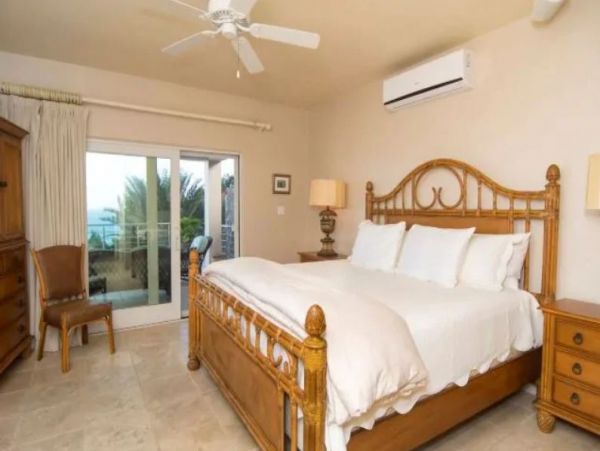 6 Bedroom Villa in St. Martin with Private Pool and Views
