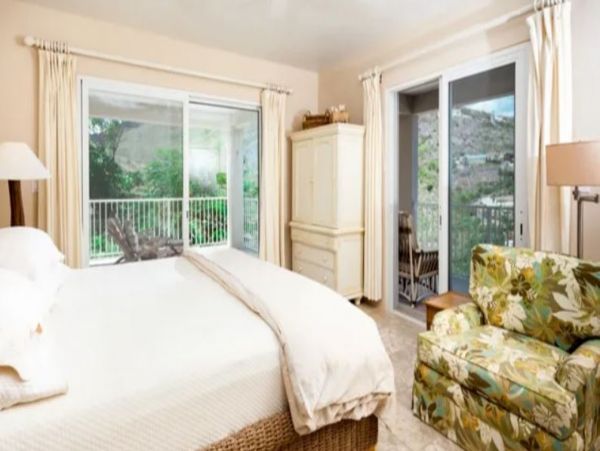 6 Bedroom Villa in St. Martin with Private Pool and Views