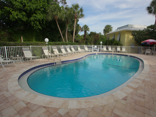 Longboat Key Vacation Condo Rental Sleeps Four