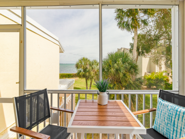 Longboat Key Vacation Condo Rental Sleeps Four