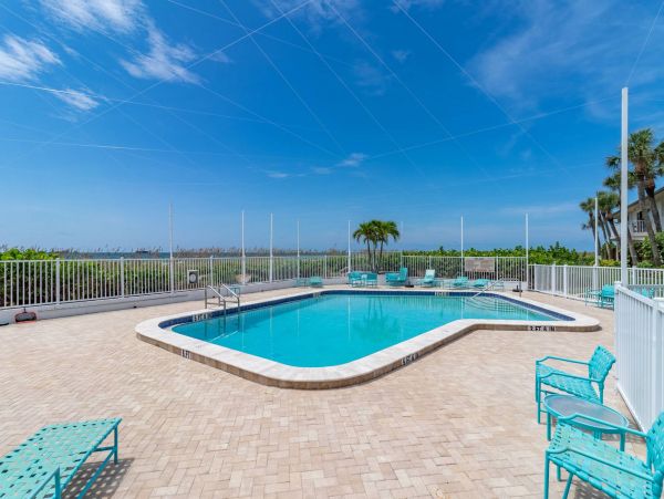 On Beach Longboat Key Vacation Condo Two Bedroom