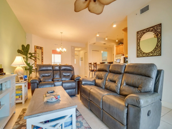 Bradenton Beach to Bay Condo Stunning Location and Interior
