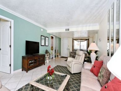 2 Bedroom Condo in Siesta Key Beachfront Views of Gulf