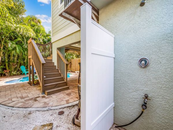 Completely Remodeled Anna Maria Vacation Rentals