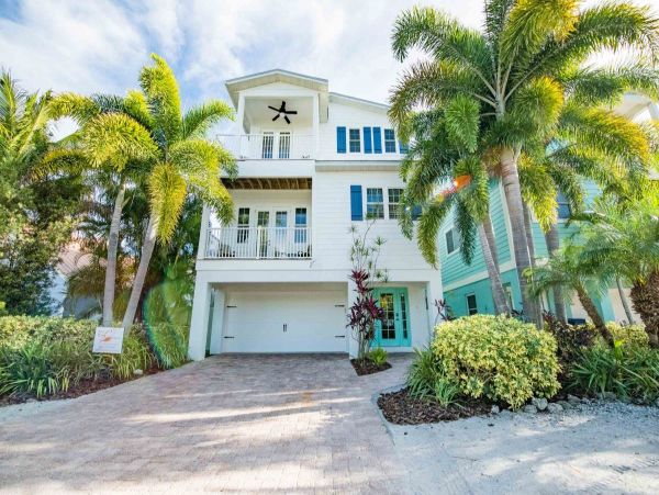 Luxury 6 Bedroom Anna Maria Vacation Rental with Pool & Spa