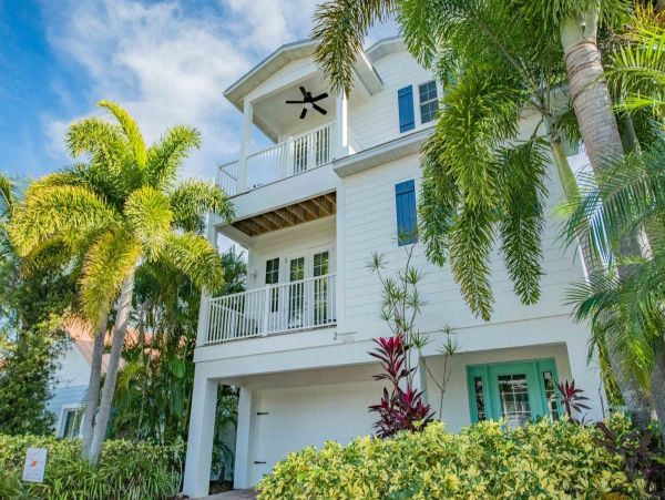 Luxury 6 Bedroom Anna Maria Vacation Rental with Pool & Spa