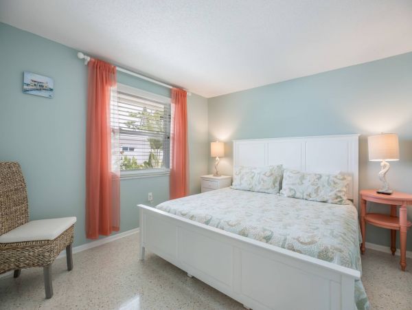 Anna Maria Vacation Rental With Three Bedrooms Walk To Beach