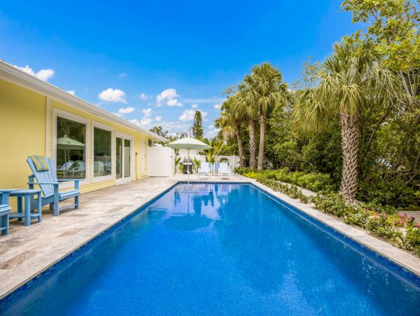 Anna Maria Vacation Rental With Three Bedrooms Walk To Beach