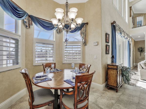 Stunning 3 Bedroom Home with Private Pool and Boat Dock