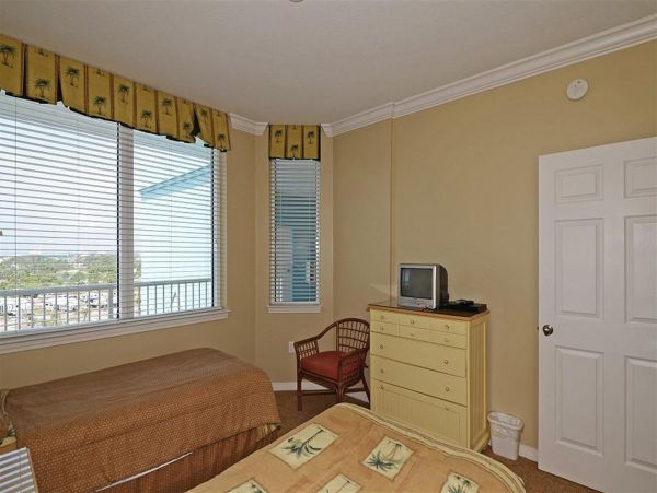 Penthouse Three Bedroom Value Priced Okaloosa Island Condo