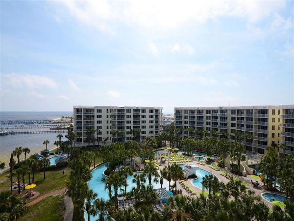 Penthouse Three Bedroom Value Priced Okaloosa Island Condo