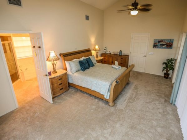 Fort Myers Pool Home Five Minutes to the Beach 4 Bedrooms