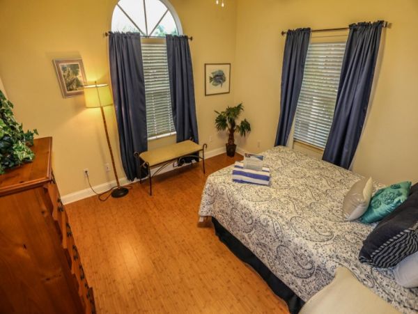 Fort Myers Pool Home Five Minutes to the Beach 4 Bedrooms