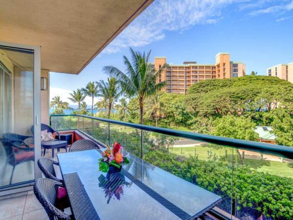 Luxurious Two-Bedroom Villa in Maui – Stunning Ocean Views
