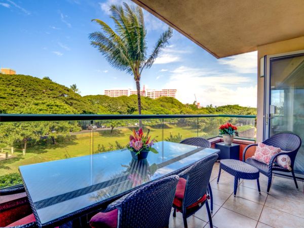 Luxurious Two-Bedroom Villa in Maui – Stunning Ocean Views