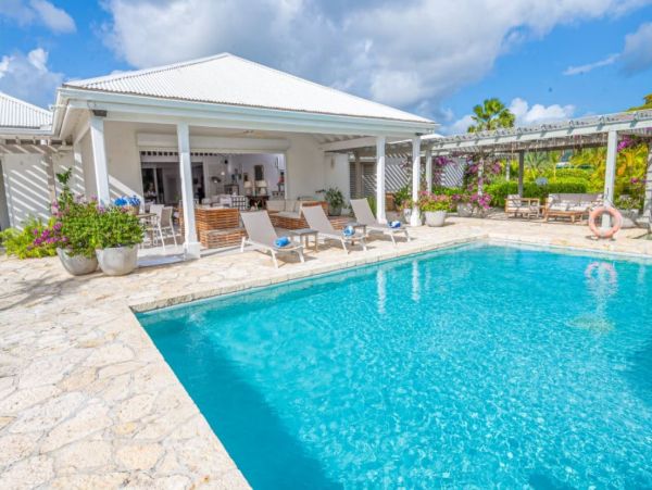Ultimate Vacation Beachfront Estate on Antigua Sleeps 14