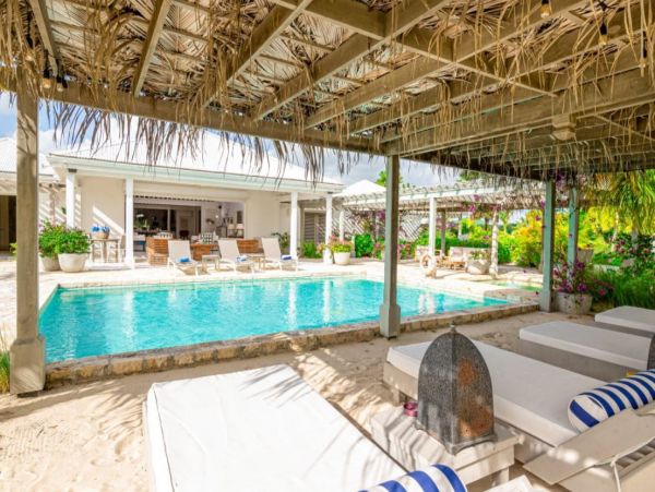 Ultimate Vacation Beachfront Estate on Antigua Sleeps 14