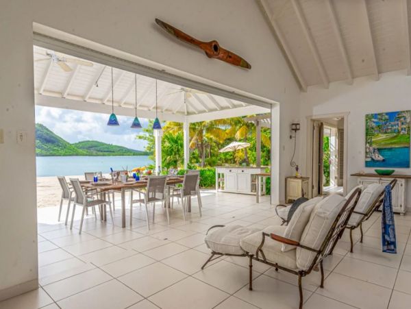 Ultimate Vacation Beachfront Estate on Antigua Sleeps 14