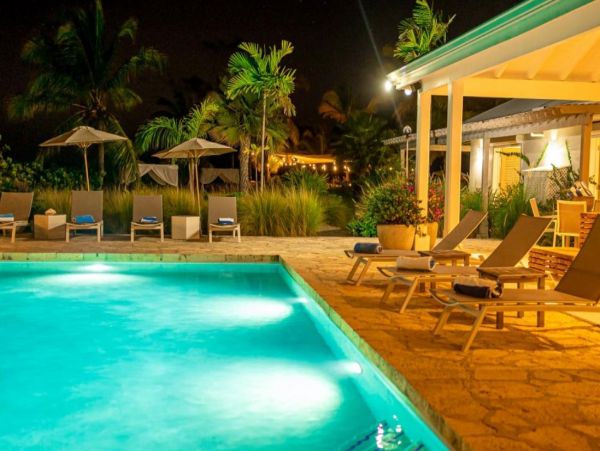 Ultimate Vacation Beachfront Estate on Antigua Sleeps 14