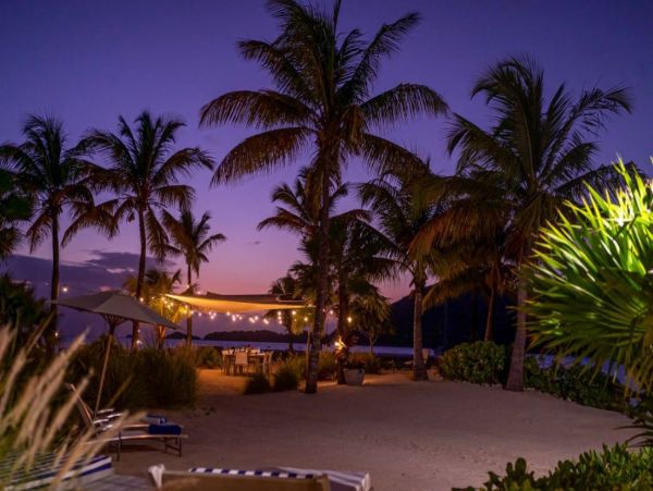 Ultimate Vacation Beachfront Estate on Antigua Sleeps 14