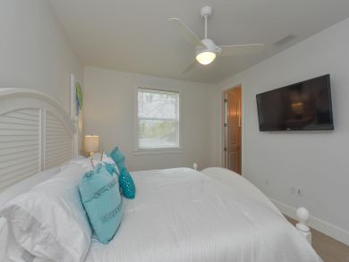 Lido Key Vacation Home Walk to St Armands
