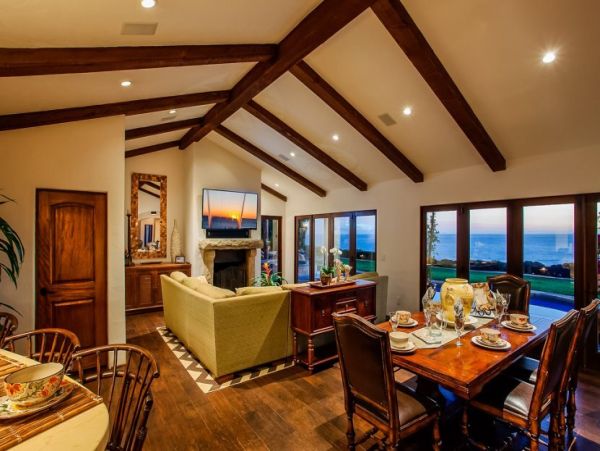 Santa Barbara Luxury Beachfront Vacation Home