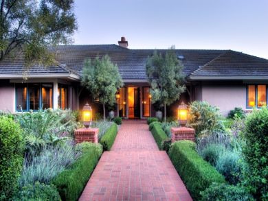 Four Bedroom Vacation Home with Pool and Hot Tub Sleeps 8 Four Bedroom Vacation Home with Pool and Hot Tub Sleeps 8