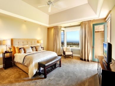 Four Bedroom Vacation Home with Pool and Hot Tub Sleeps 8 Four Bedroom Vacation Home with Pool and Hot Tub Sleeps 8