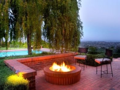 Four Bedroom Vacation Home with Pool and Hot Tub Sleeps 8 Four Bedroom Vacation Home with Pool and Hot Tub Sleeps 8