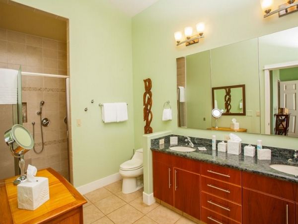 Wailea Luxury Four Bedroom Main House Guest Cottage