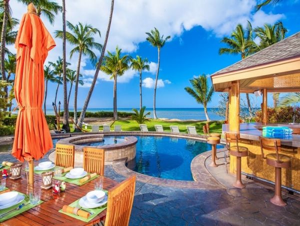 Wailea Luxury Four Bedroom Main House Guest Cottage