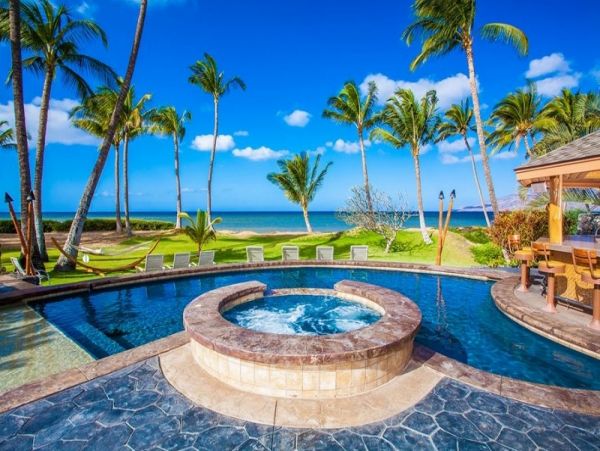 Wailea Luxury Four Bedroom Main House Guest Cottage