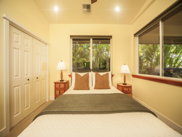 Wailea Luxury Four Bedroom Main House Guest Cottage