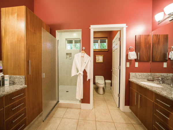 Wailea Luxury Four Bedroom Main House Guest Cottage