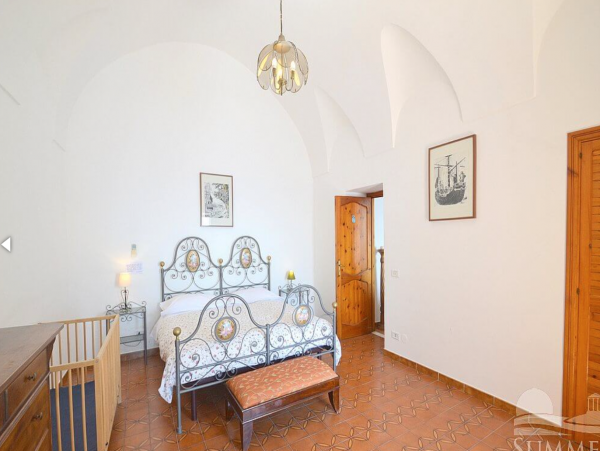 Praiano, Italy Villa Three Bedrooms Sleeps 11 & Sea Views