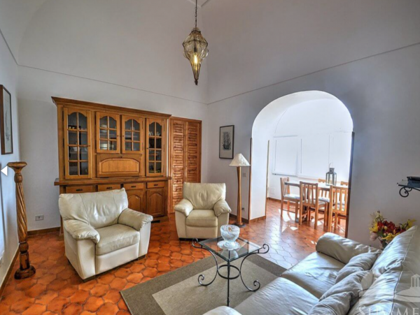 Praiano, Italy Villa Three Bedrooms Sleeps 11 & Sea Views