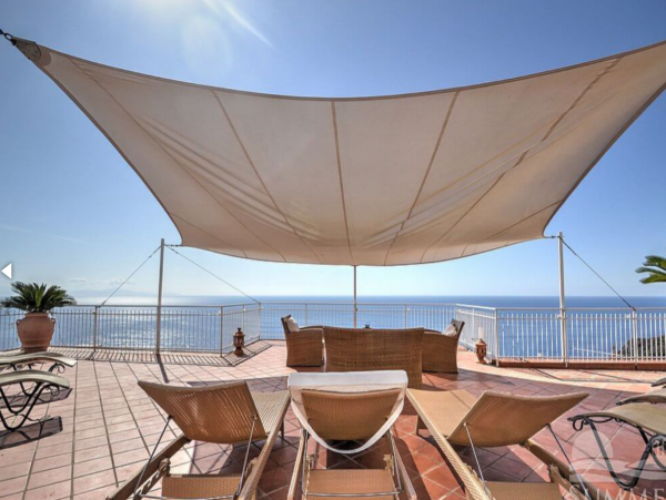 Praiano, Italy Villa Three Bedrooms Sleeps 11 & Sea Views