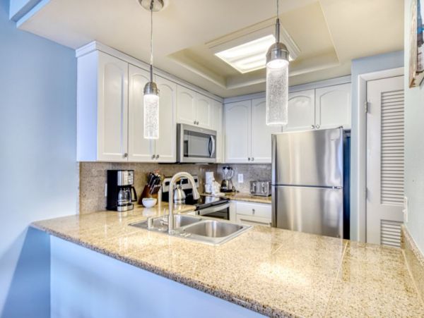 On Beach Lahaina Vacation Condo Two Bedrooms Sleeps 6