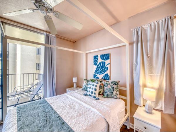 On Beach Lahaina Vacation Condo Two Bedrooms Sleeps 6