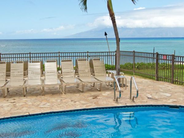 On Beach Lahaina Vacation Condo Two Bedrooms Sleeps 6